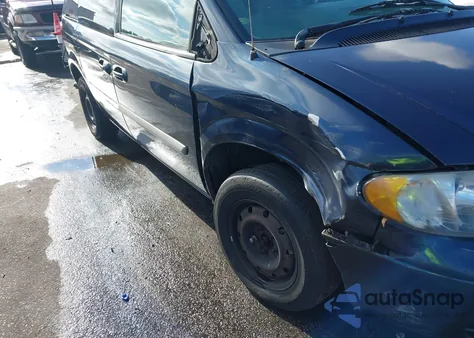 2007 Chrysler Town & Country z USA, uszkodzony, nr VIN 1A4GJ45R67B263483